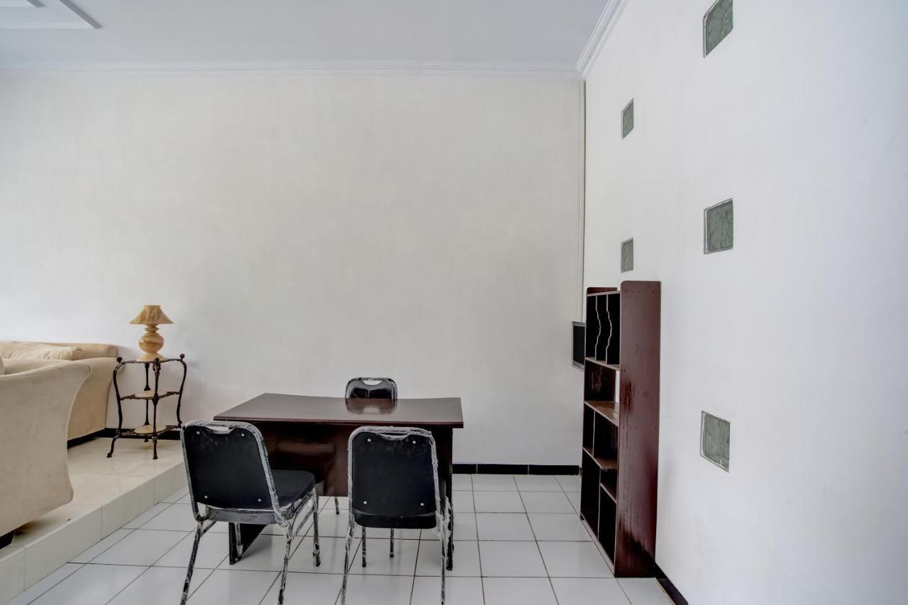 Oyo 3467 White Residence Yogyakarta Ngoại thất bức ảnh