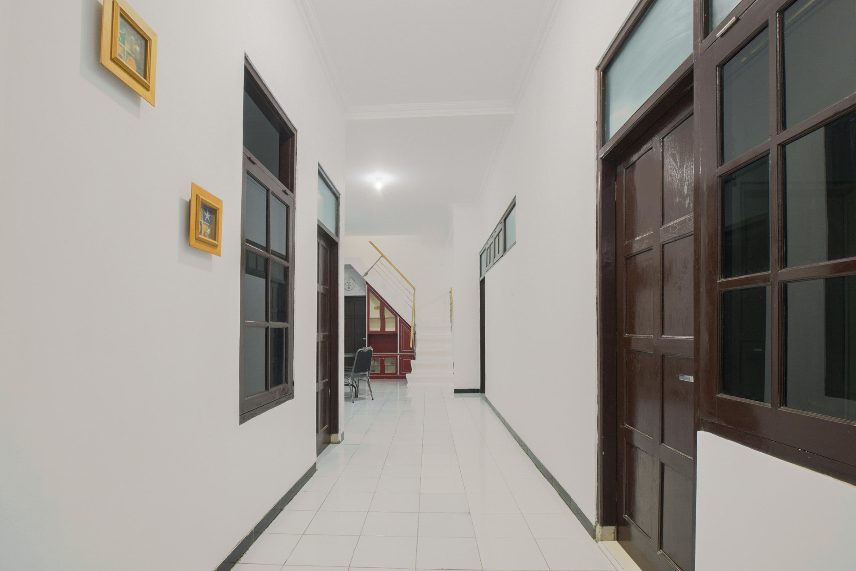Oyo 3467 White Residence Yogyakarta Ngoại thất bức ảnh